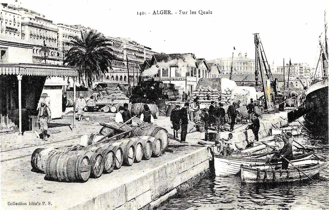 1513- Alger - Sur les Quais.jpg